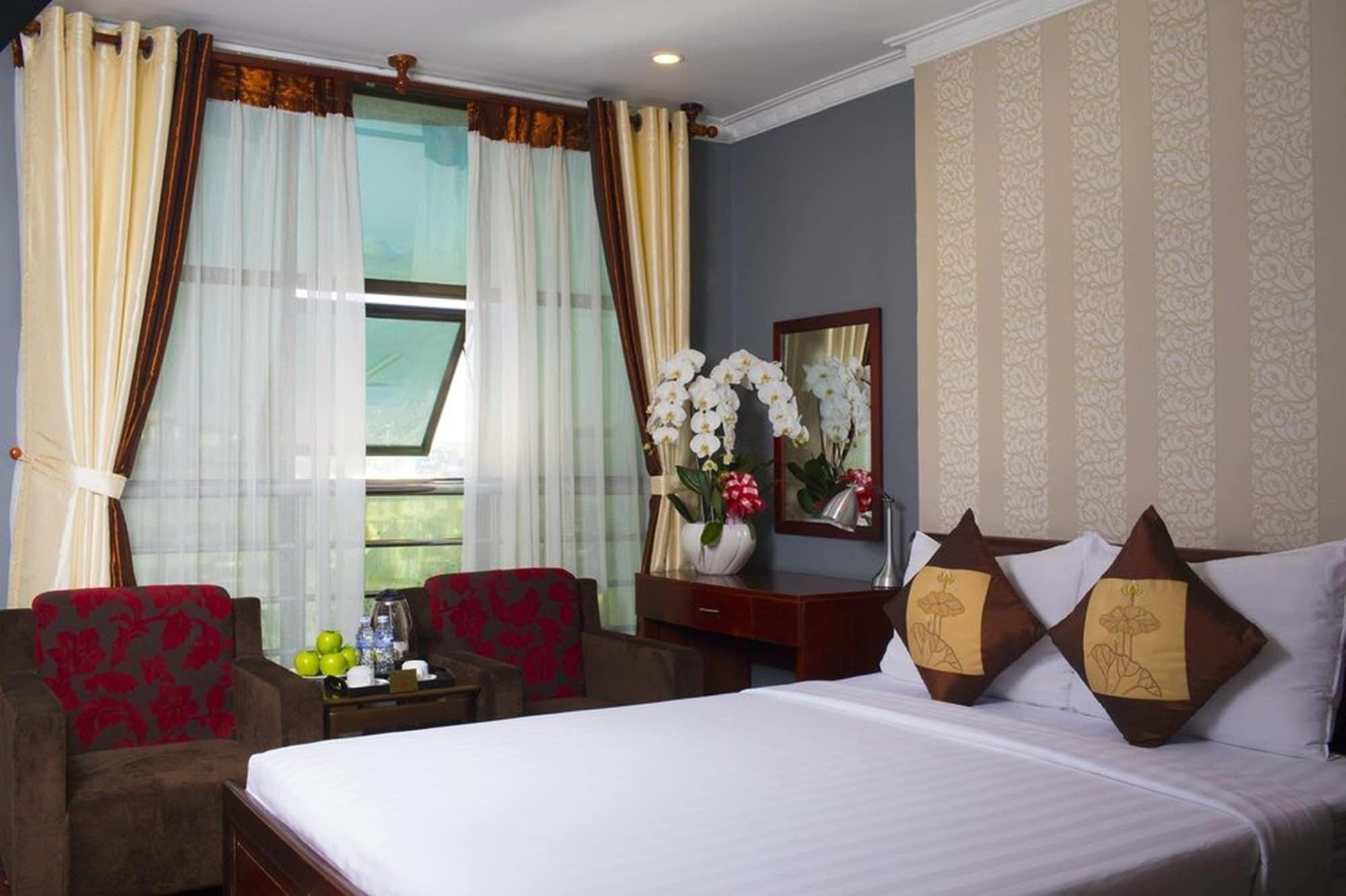 Good Vibes Central Hotel Хошимин Экстерьер фото